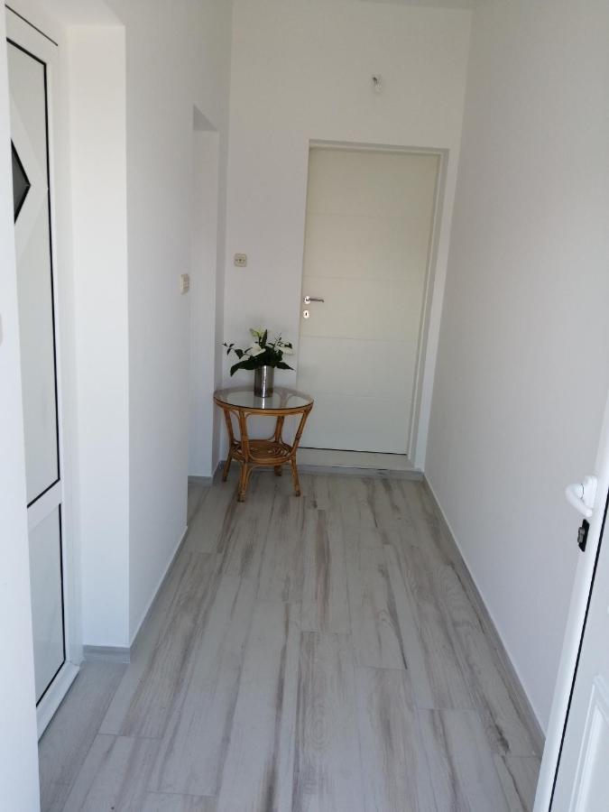 Apartman Luis Silence Šestanovac Buitenkant foto